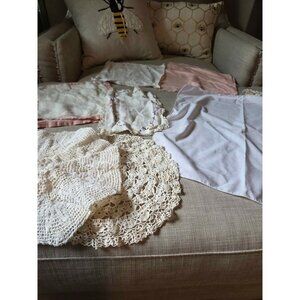 Vintage linens lot 10 peices total